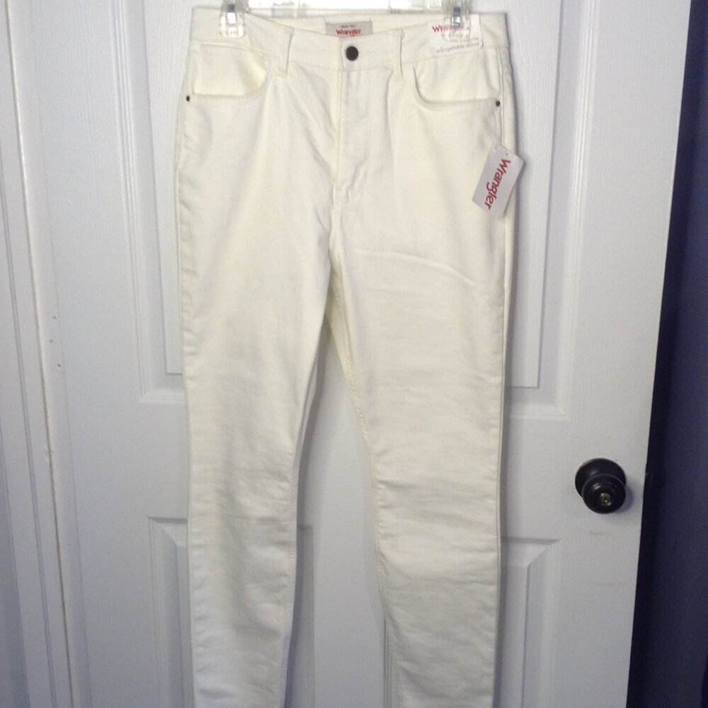 NWT Wrangler Ivory 10 High rise Skinny, Collegiate Comfort Fit Ivy League Lunch